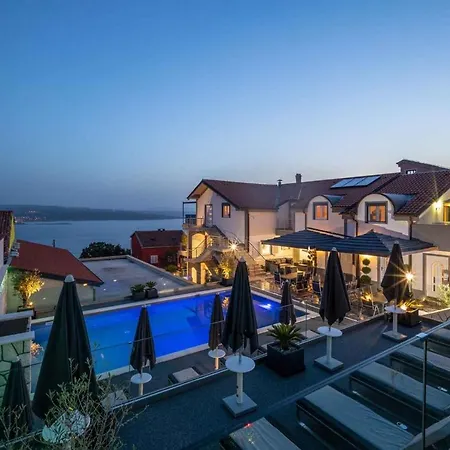 19 * Crikvenica
